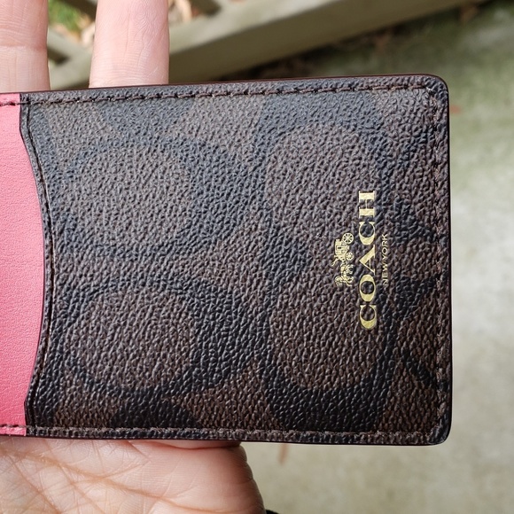 Authentic Coach Lanyard! - Picture 3 of 4